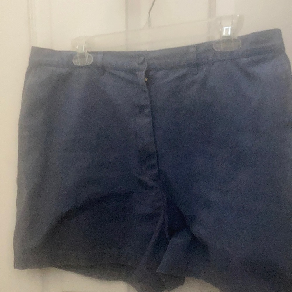 FINAL MARKDOWN Ladies Eddie Bauer shorts 16